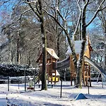 Luxe Leeuwenhart - Recreation Only *