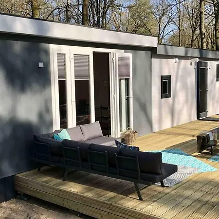 Luxe Leeuwenhart - Recreation Only