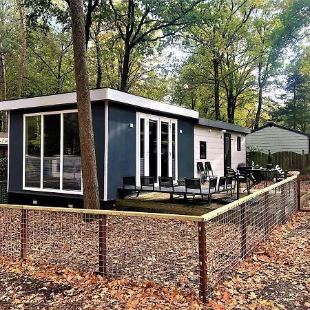 Luxe Leeuwenhart - Recreation Only *